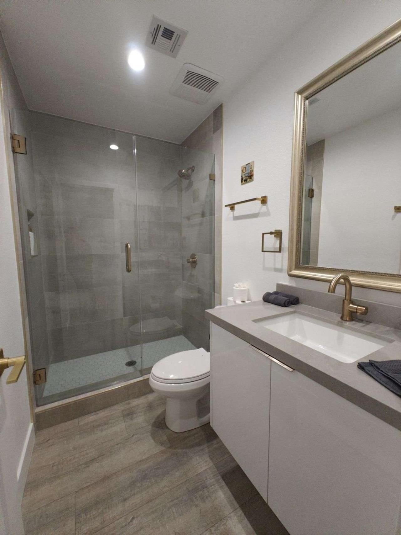 The Strip Is Just Around The Corner! Newly Renovated Luxury Modern Minimalist Villa With Large Pool! Las Vegas Eksteriør bilde